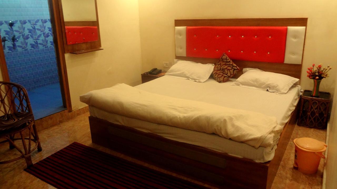 Hotel Rattans Regency Roorkee エクステリア 写真